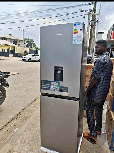 Réfrigérateur Hisense argent