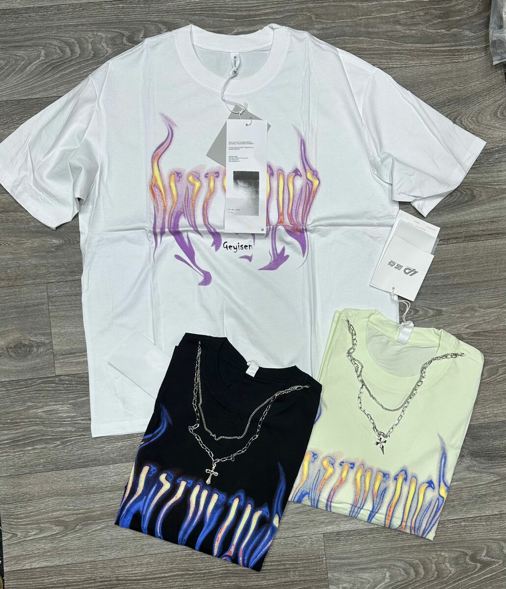 T-shirts graphiques tendance