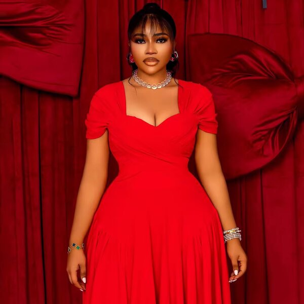 Robe élégante rouge