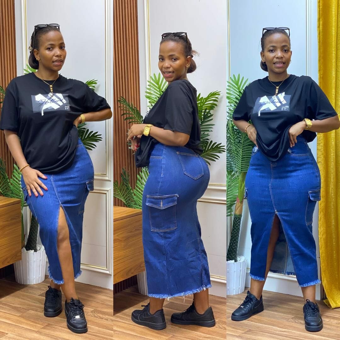Stylish women's denim skirt