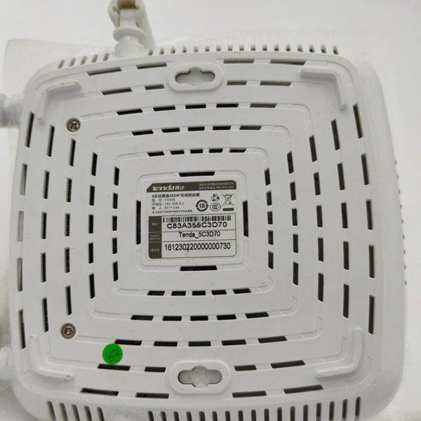 Point d'accès wifi tenda fh456