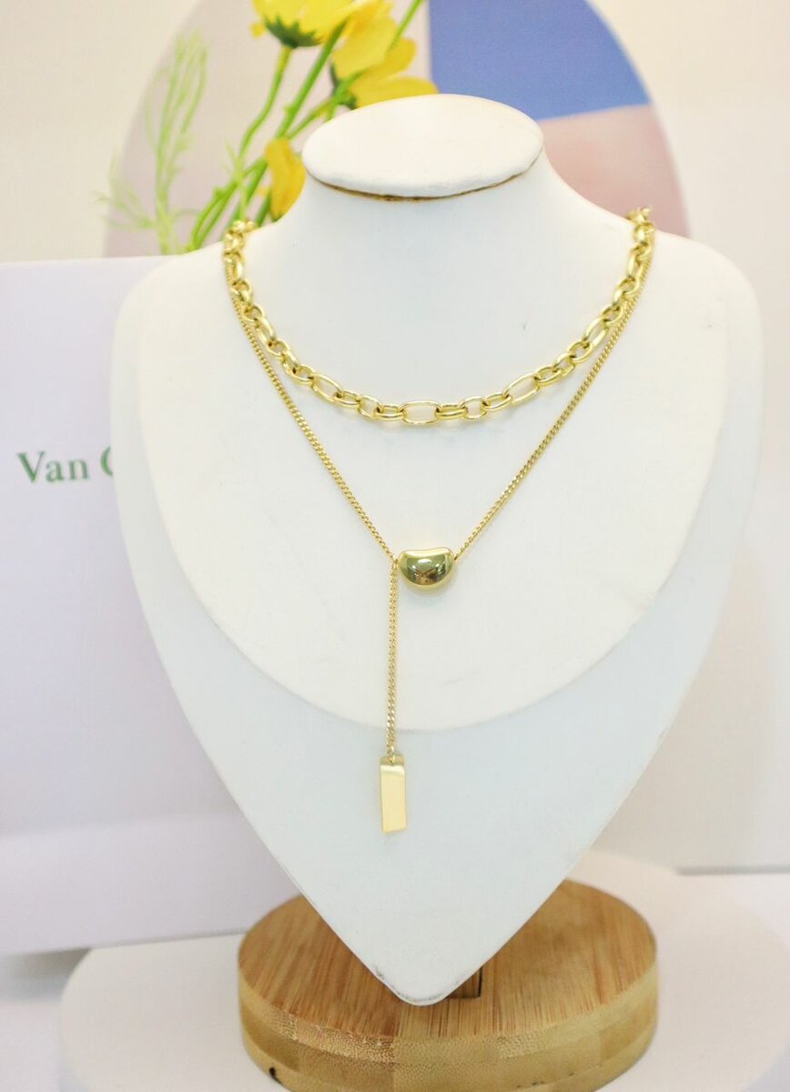 Ladies necklace