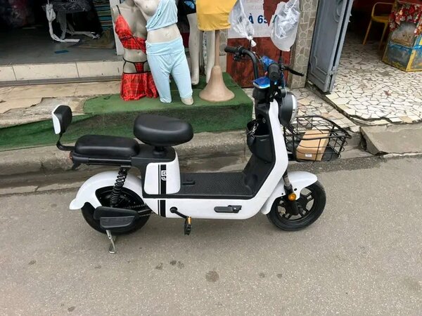 Scooter électrique urbain