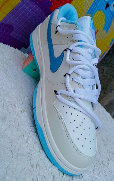 Sneakers basses élégantes mixtes