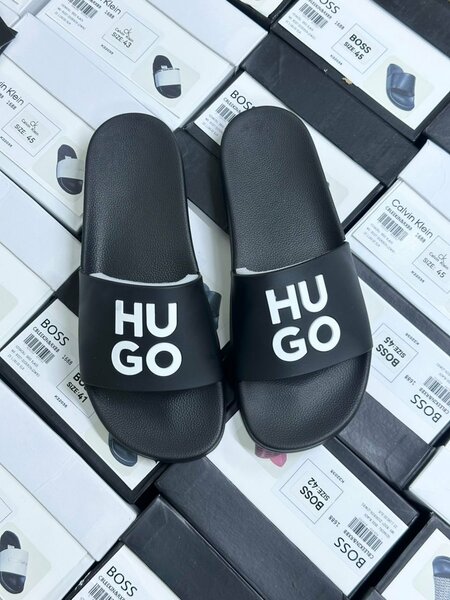 Claquettes originales