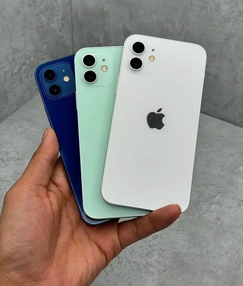 Apple iPhone 12