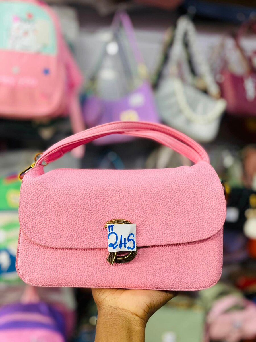 Ladies fancy hand bags pink