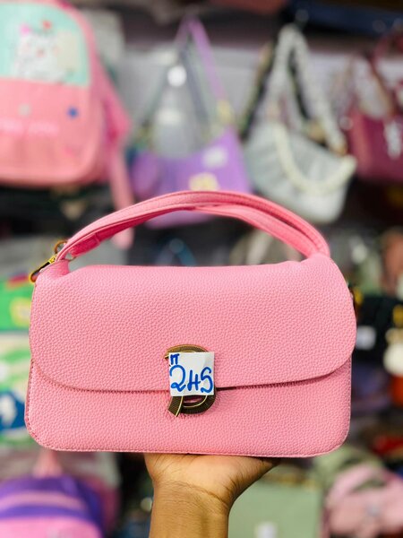 Ladies fancy hand bags pink