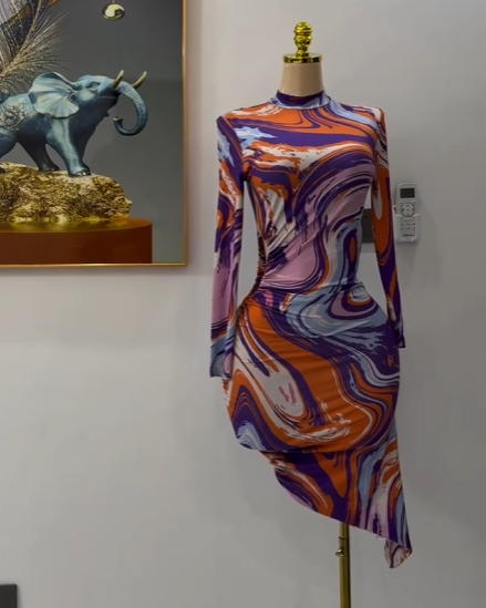 Tight dress with print