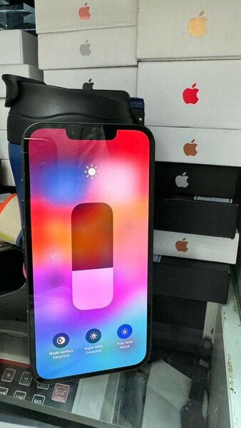 iPhone 13 Simple 128G Quasi Neuf