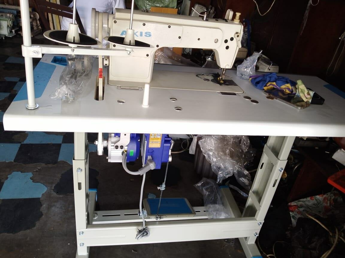 Industrial Sawing Machine