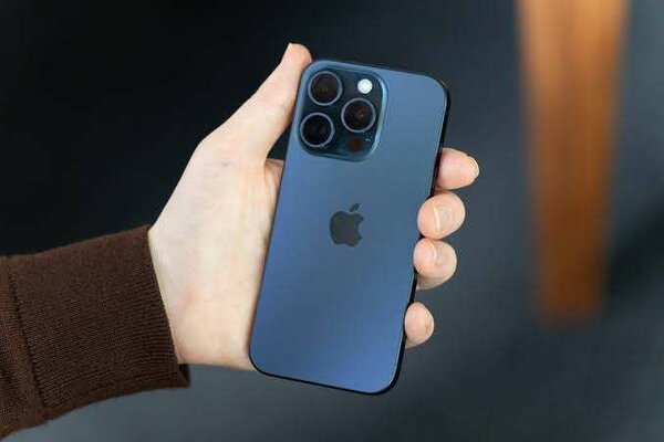 iPhone 15 pro max JV