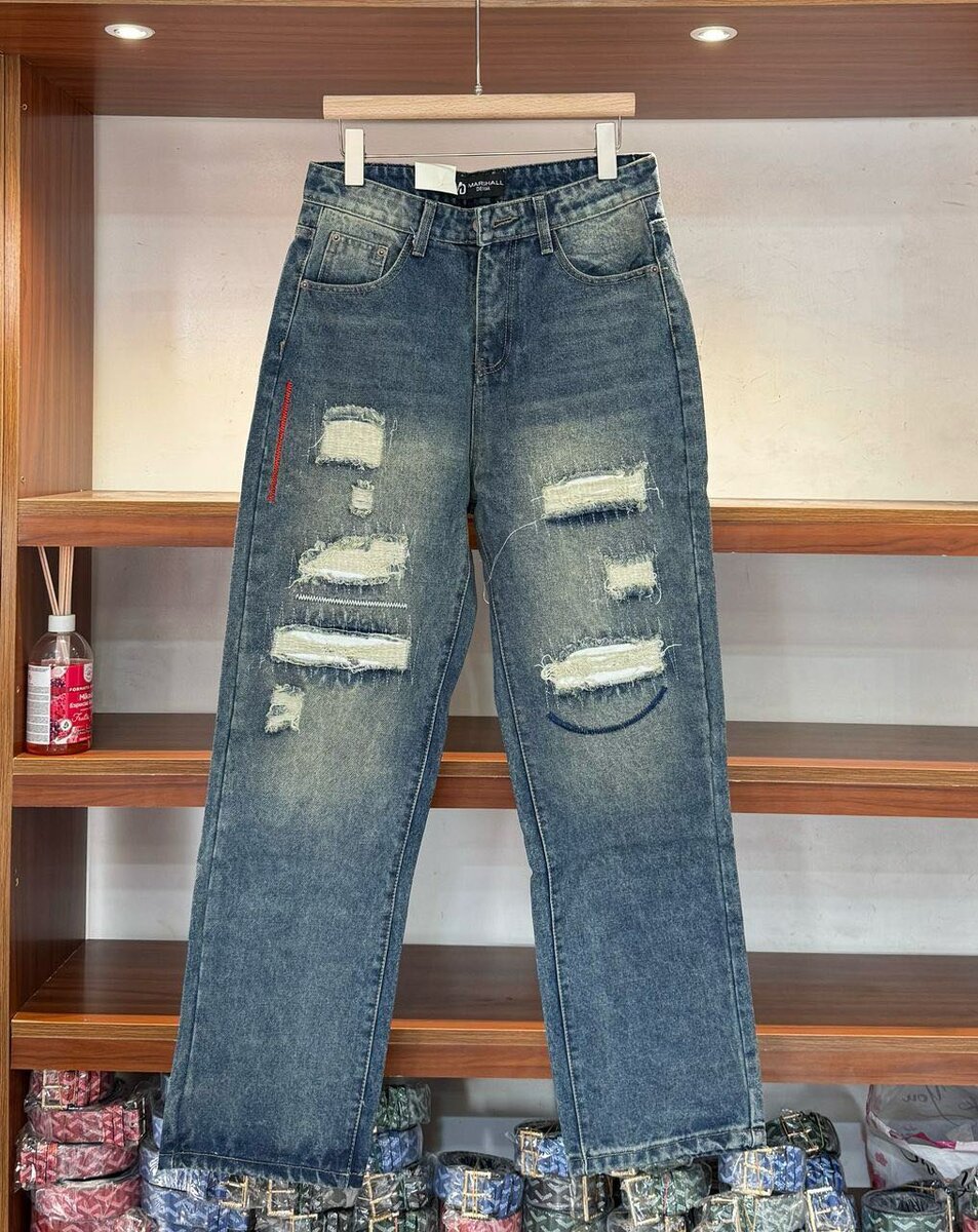 Baggy jeans