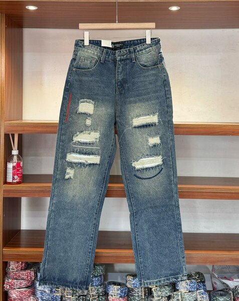 Baggy jeans