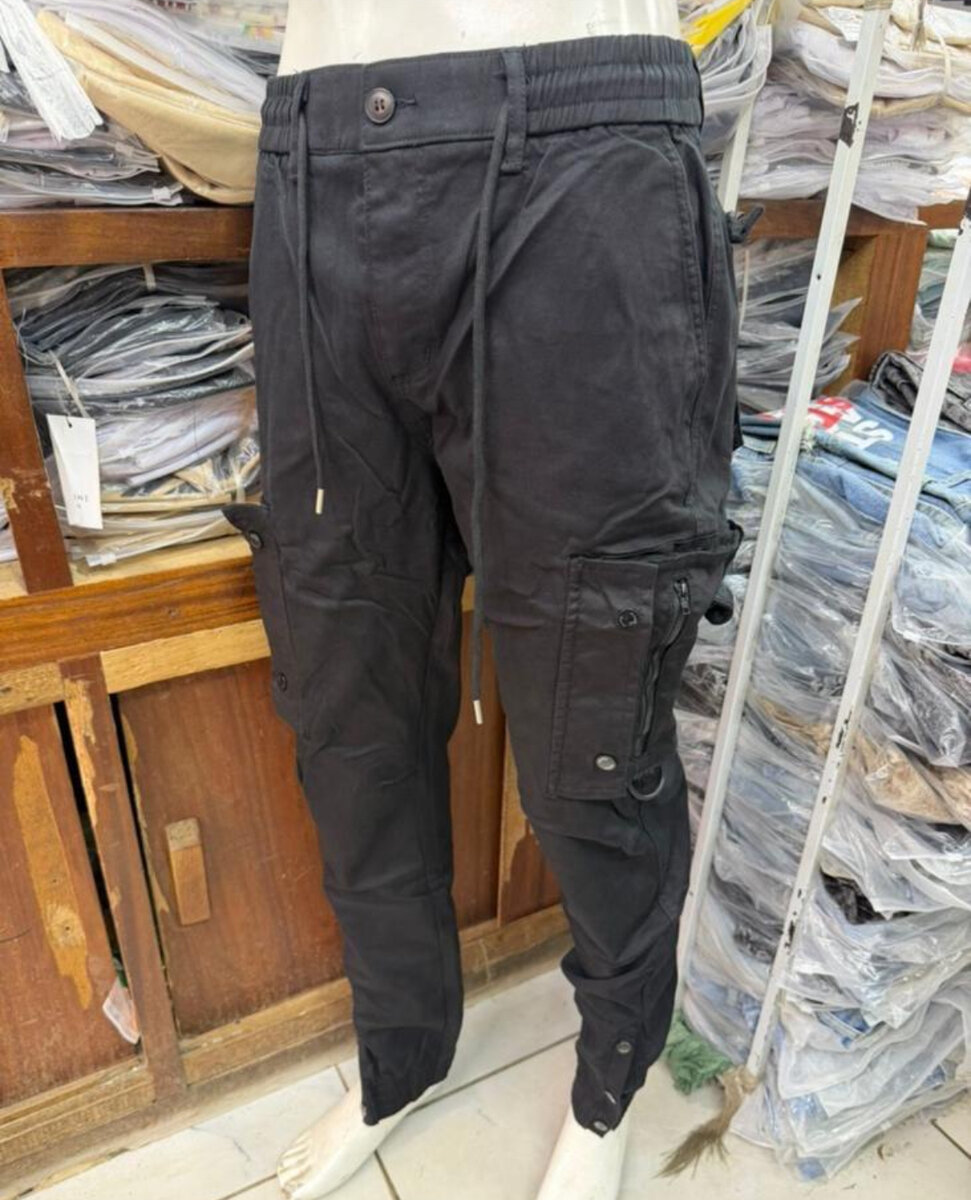 Pantalon cargo homme moderne