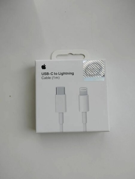 Ориг кабель на Айфон