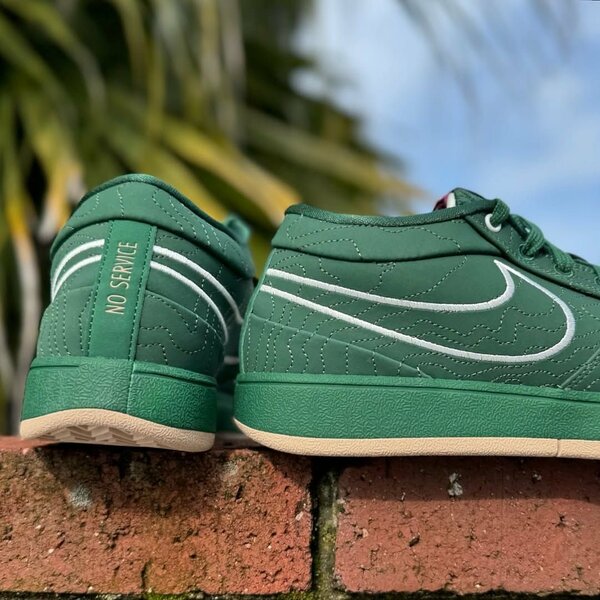 NIKE BOOK 1 FLAGSTAFF