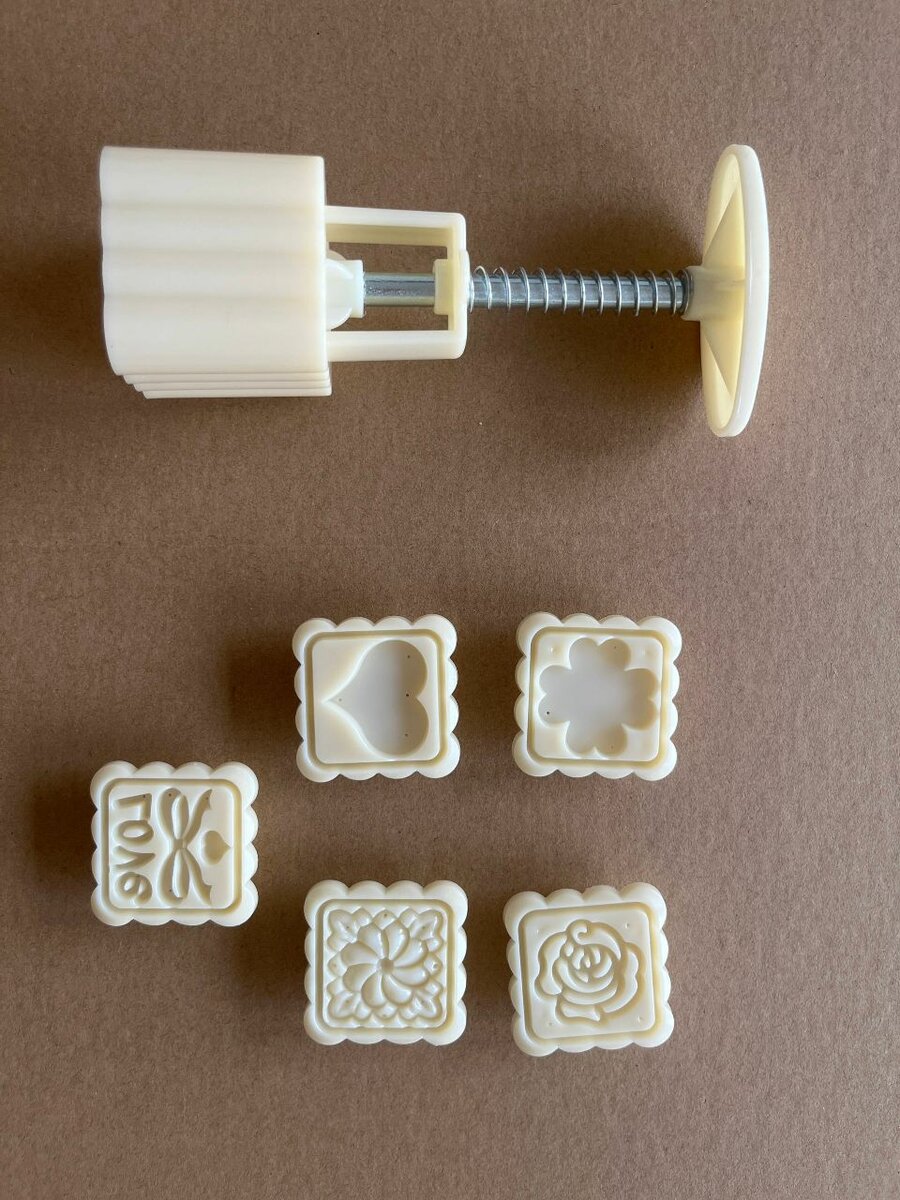 Moule à gâteaux avec motifs