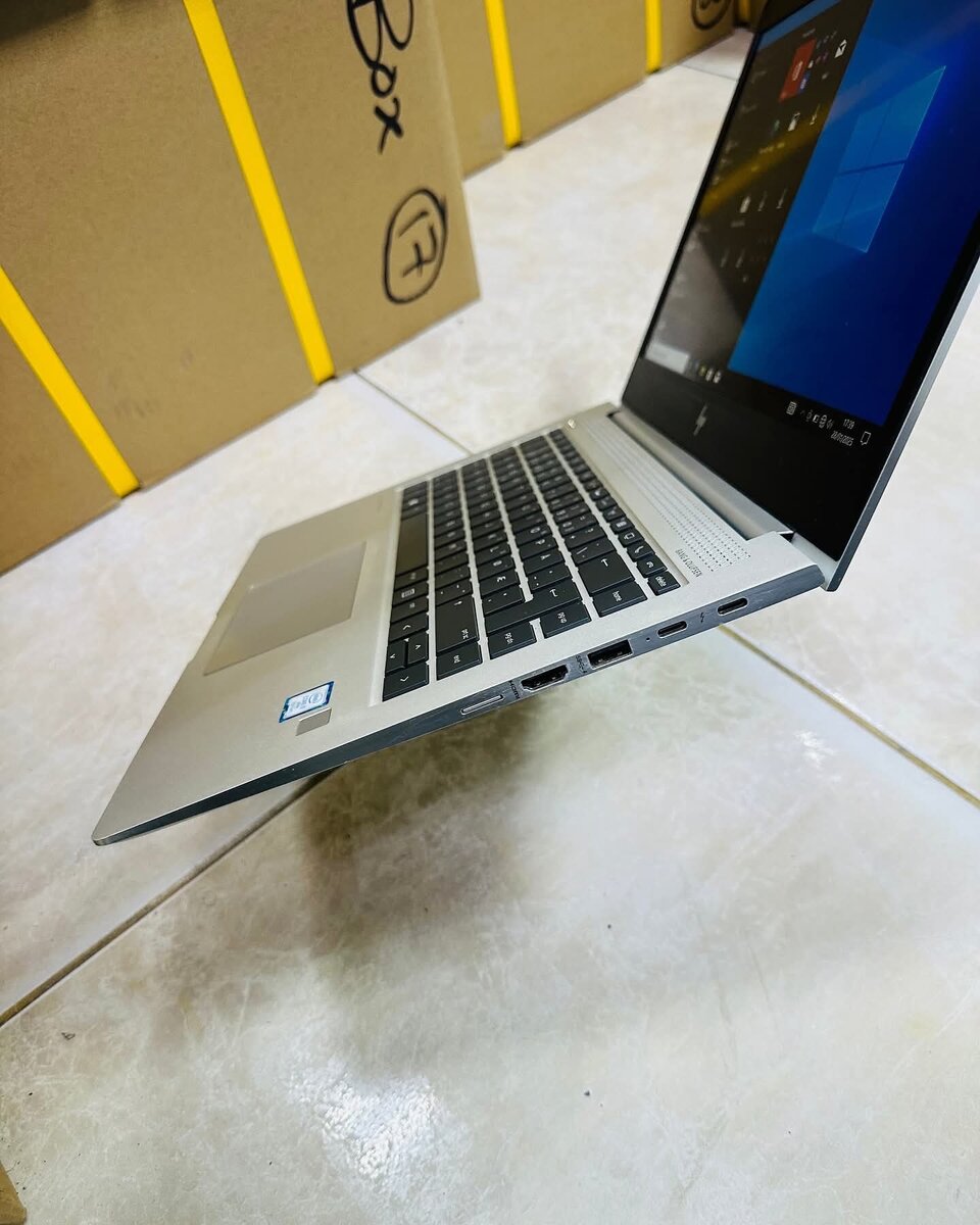 _HP EliteBook 1040 G4_