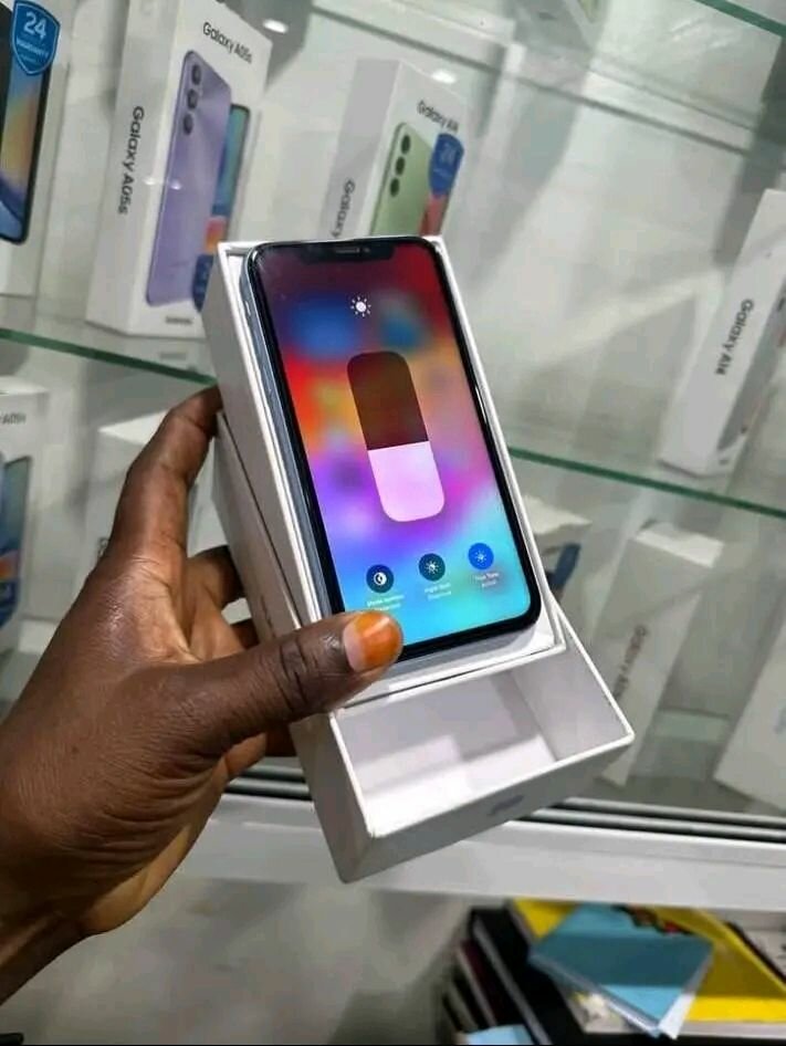 iPhone XR Bleu - Smartphone