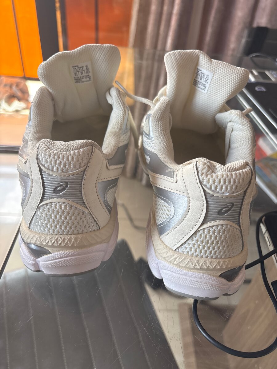 ASICS