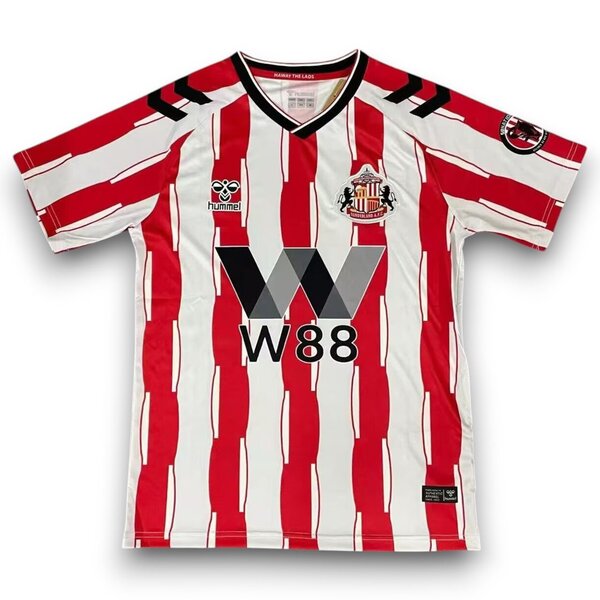 Maillot de foot rayé rouge et blanc