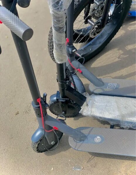 Trottinette électrique neuve