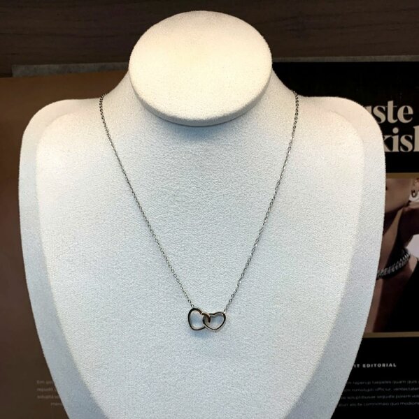 Elegant Heart Pendant Necklace