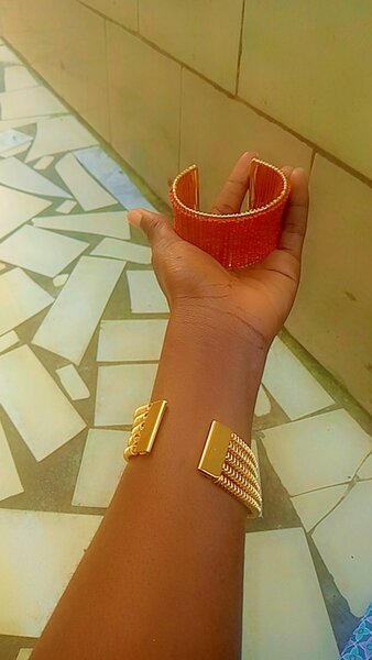 Bracelet élégant doré