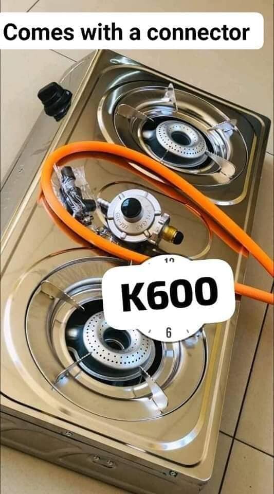 Gas stove with a connector