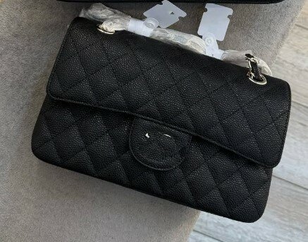 Шикарная чёрная сумочка