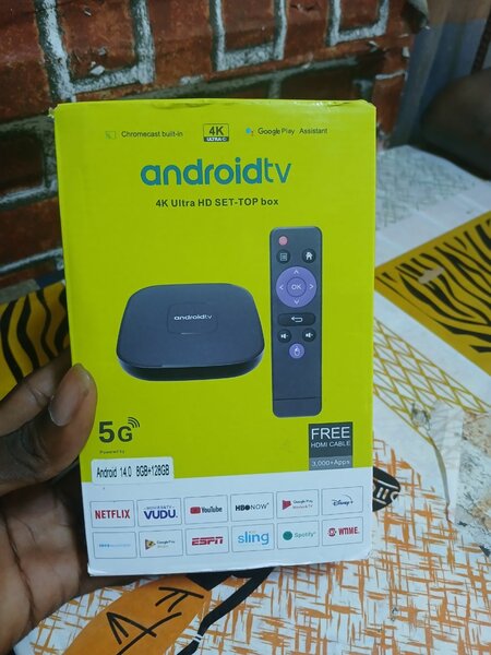 Décodeur AndroidTV 4K UHD