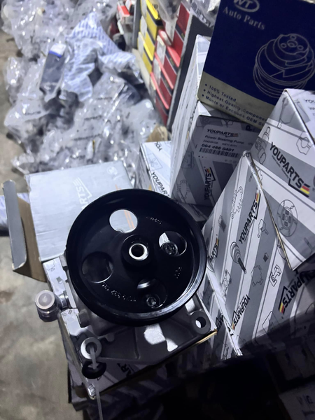 roues pièces automobiles noires