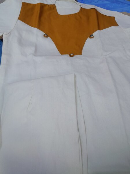 Tunique blanc et marron