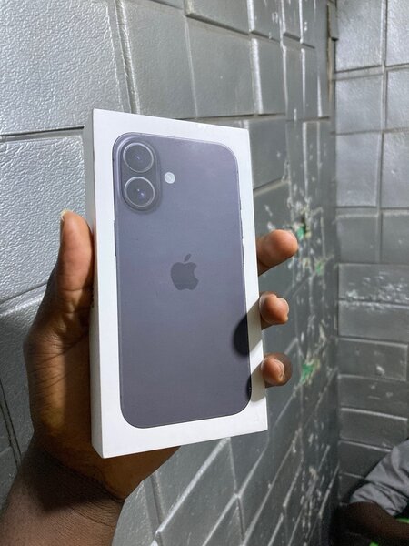 iPhone 16 simple CE