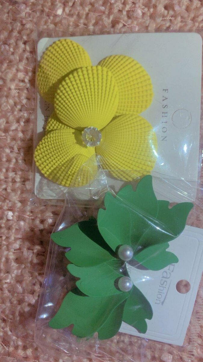 Boucles d'oreilles florales perlées