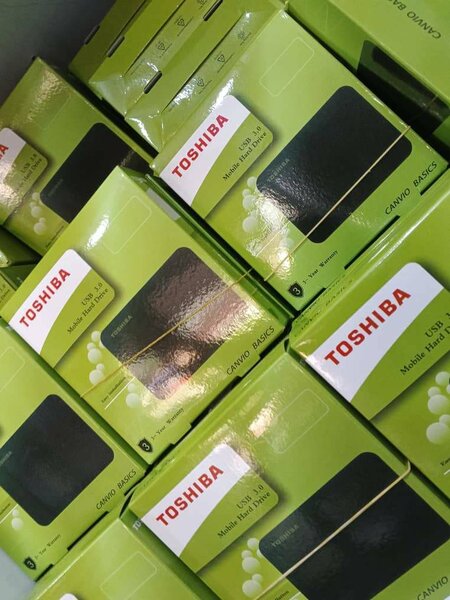 Hard drive enclosure