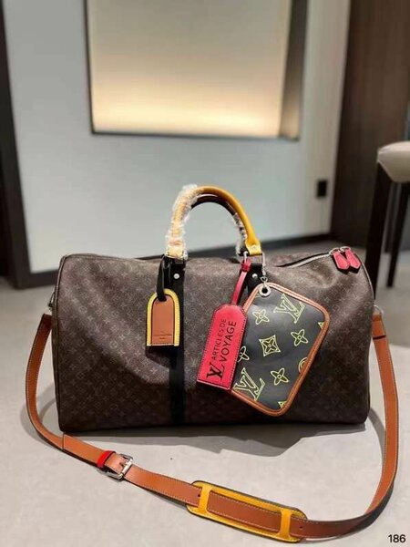 Бренд:LOUIS VUITTON