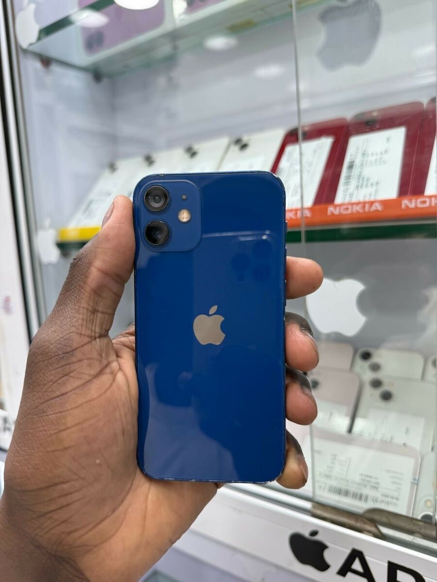 iPhone 12 Mini 64go quasi neuf