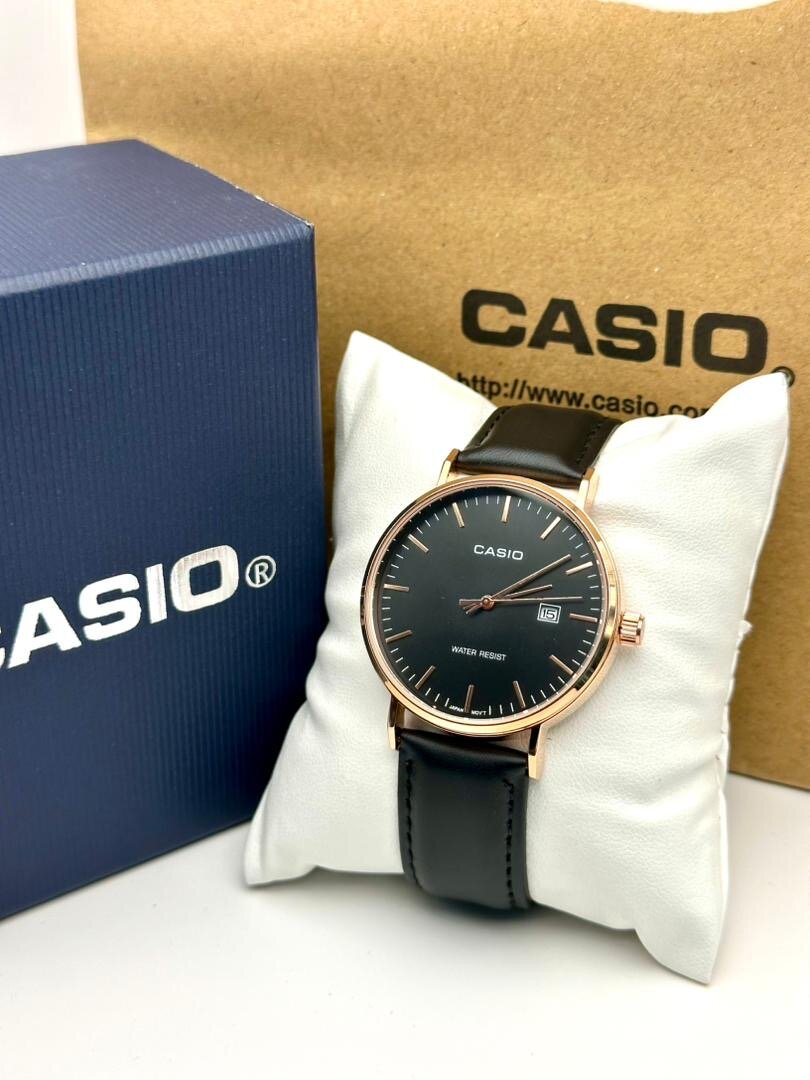 Montre Classique Casio Homme