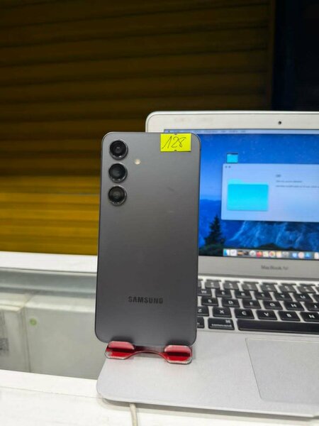 Samsung S24 128Go 2nd main