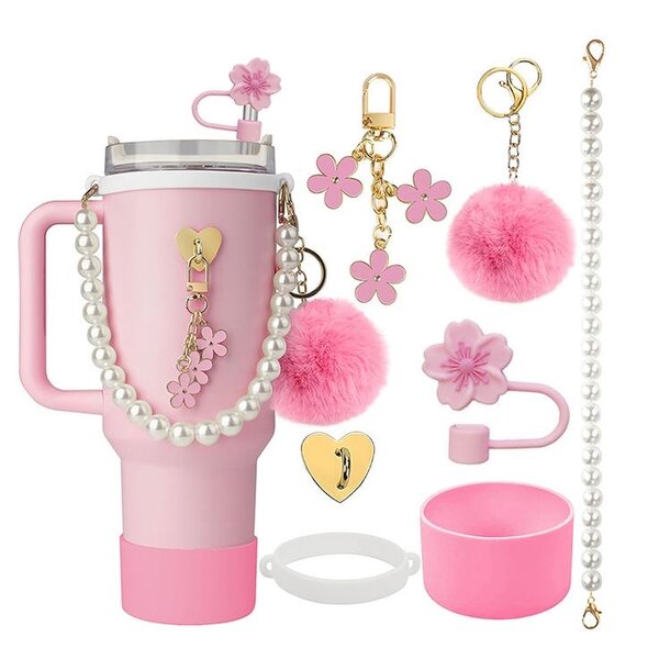 Gourde Stanley avec accessoires