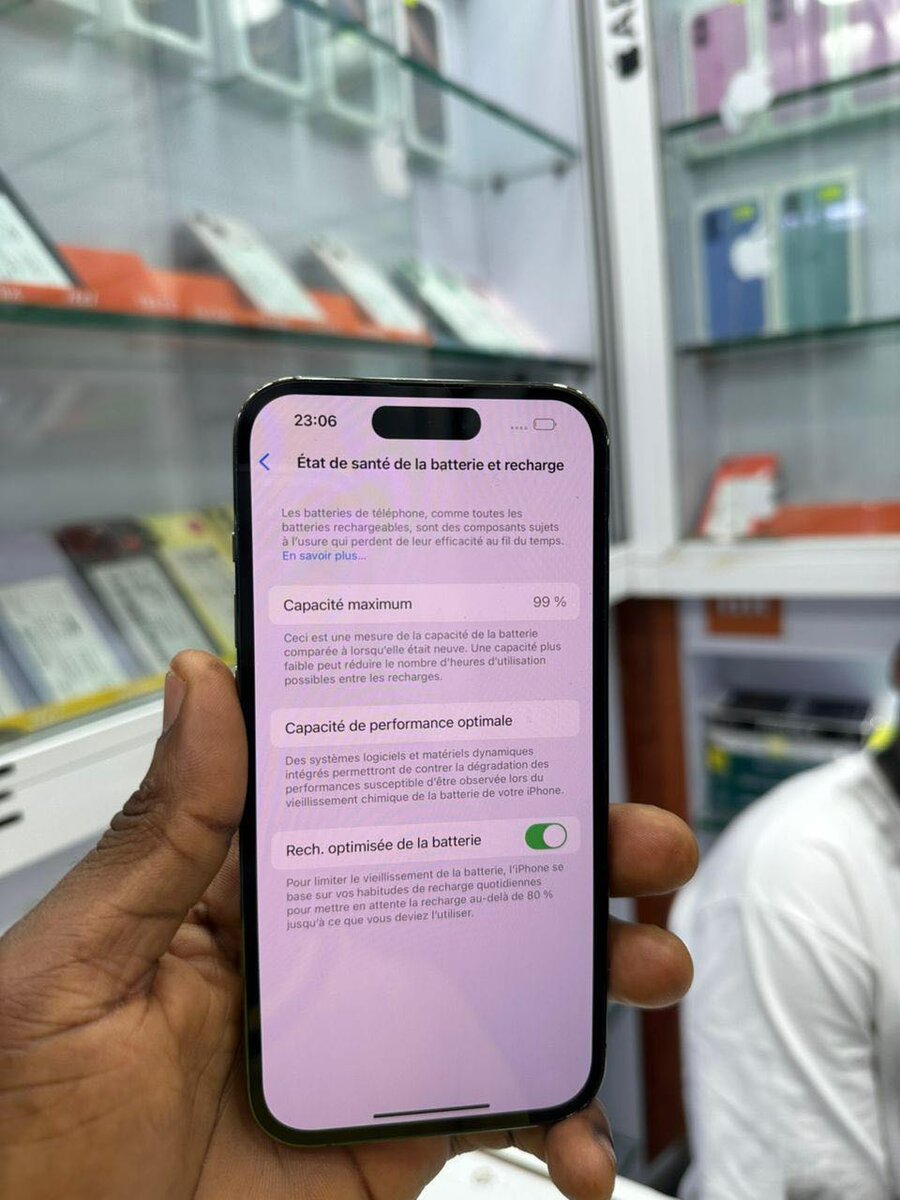 14 pro 128giga casi neuf retou