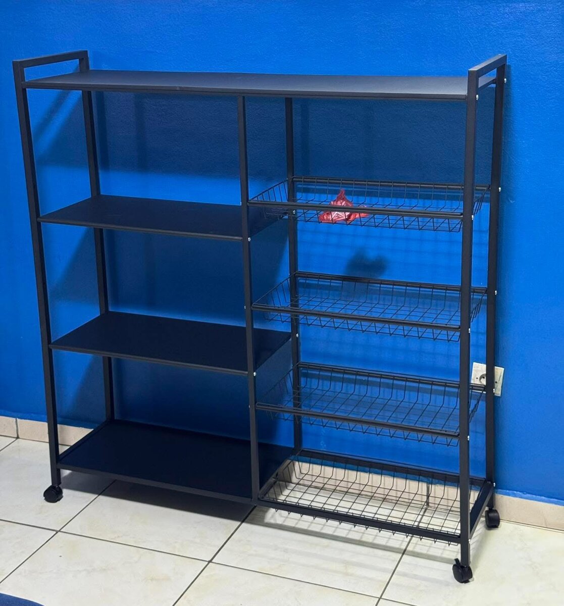 Étagère à roulettes multifonctions