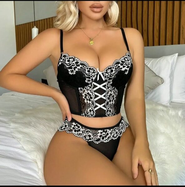 Ensemble lingerie dentelle sexy