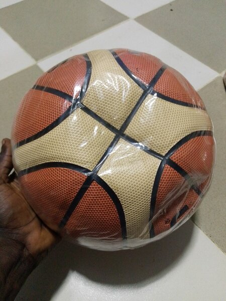 Ballon de basket professionnel
