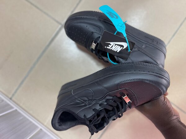Chaussures Nike Air Force 1