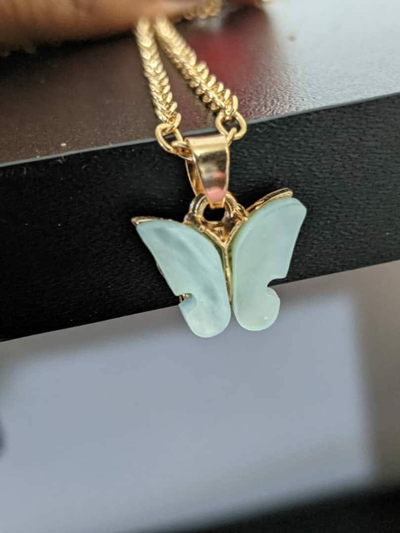 chaîne avec pendentif