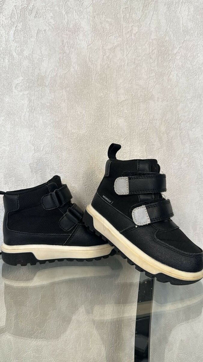 Продаю детские ботиночки состояние хорошее от фирмы H&M