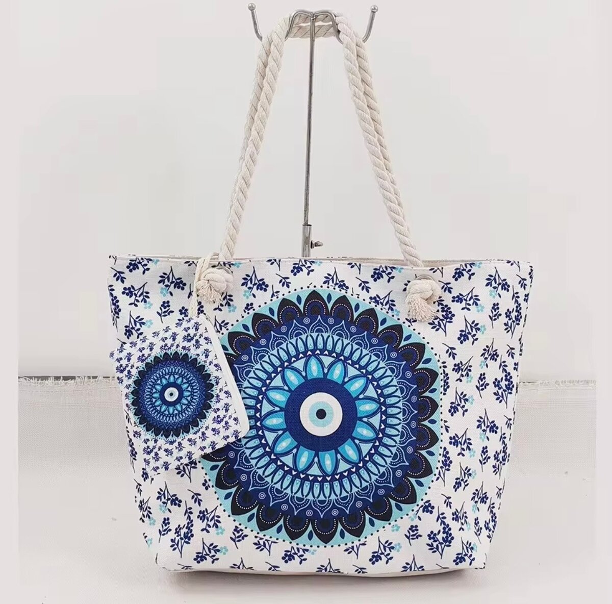 Sac cabas en toile motifs bleus